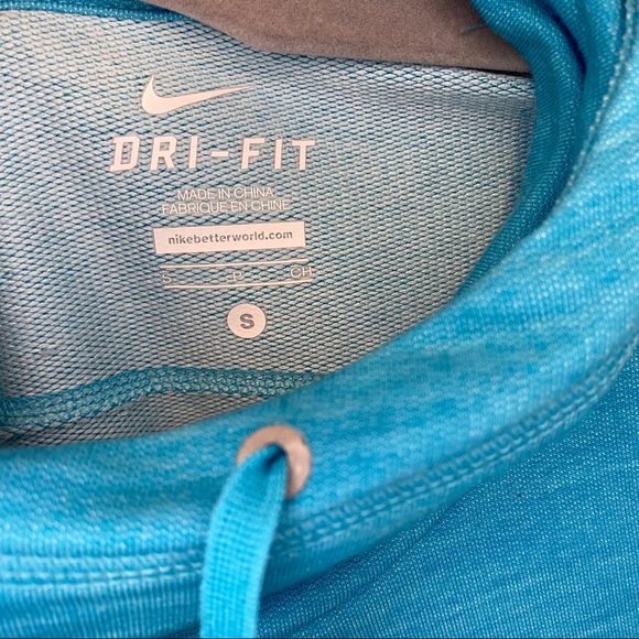 NIKE Women’s Dri-Fit Wool StayWarm Training Hoodie - Picture 3 of 5
